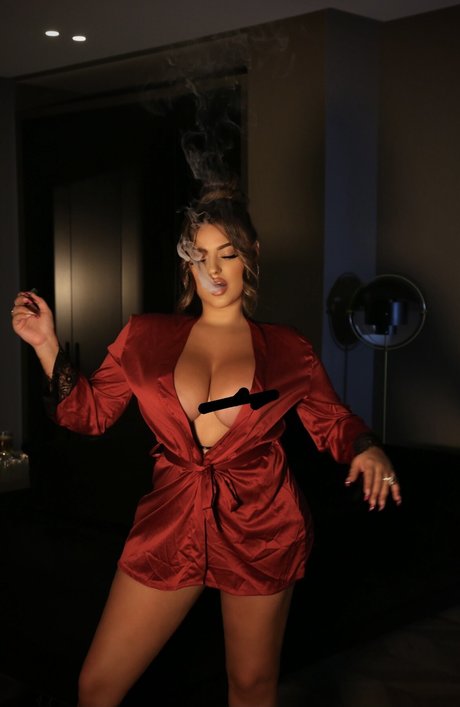 Encaofficial Enca Haxhia modèle de sexe galeries