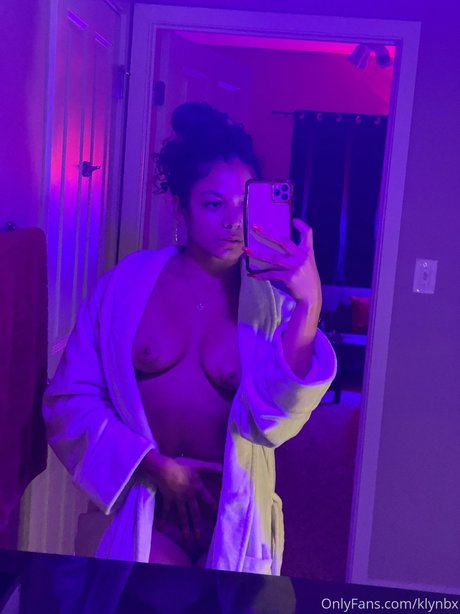 Koryanna Beavers star du porno adulte galerie