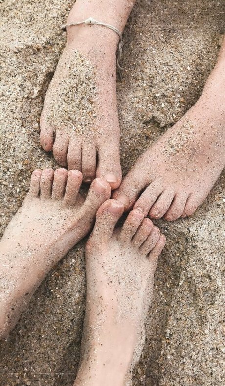 Lily Quinn étoile chaude galeries