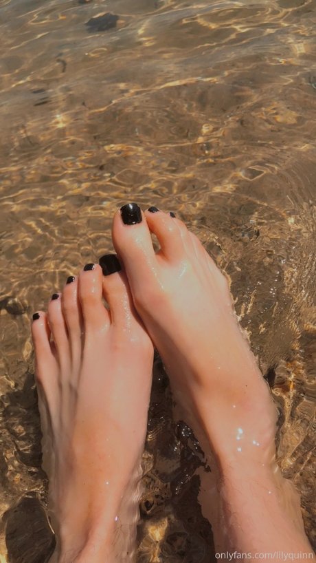 Lily Quinn star du porno nue img