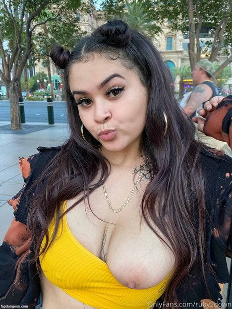 Ruby2down Val2legit jolie étoile image