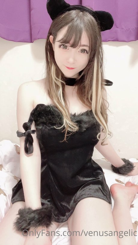Venus Angelic modèle érotique images