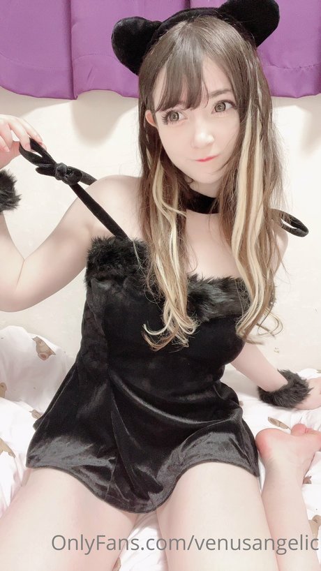 Venus Angelic star du porno sexy galerie