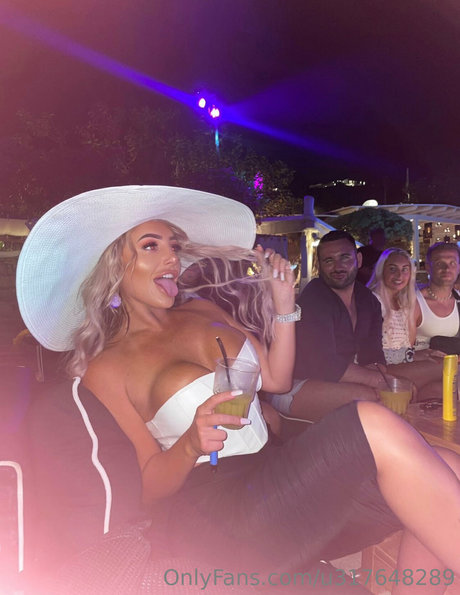 footjob uniquementfans sexy belle images