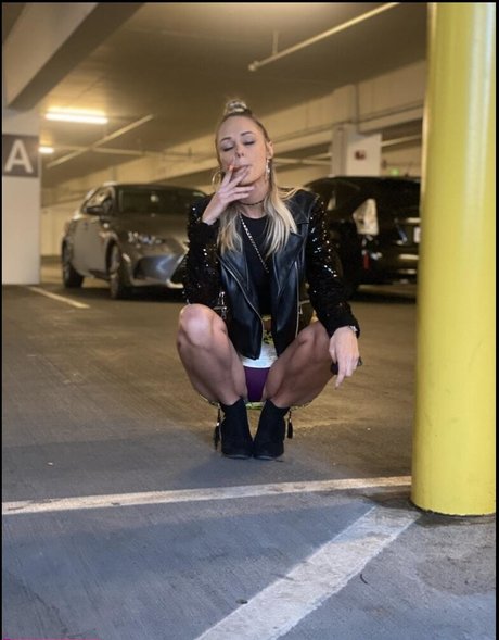 vieille milf onlyfans bel art photos