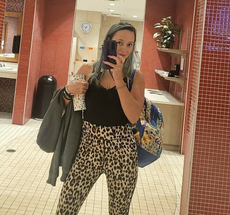 blonde au gros cul onlyfans adulte exclusif collection