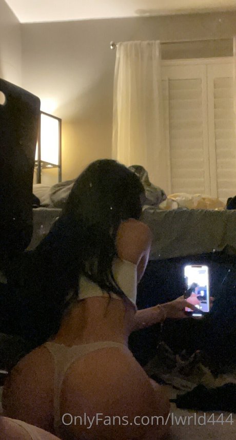 Lllliilyy étoile nue images