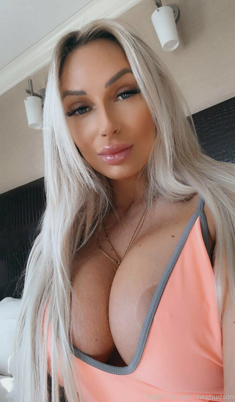 Megan Hudson star du porno adulte galerie