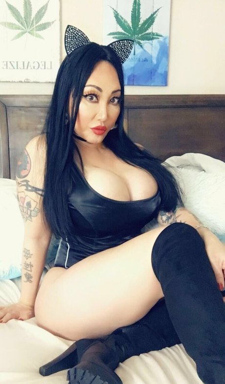 Mimi Miyagi star du porno xxx collection