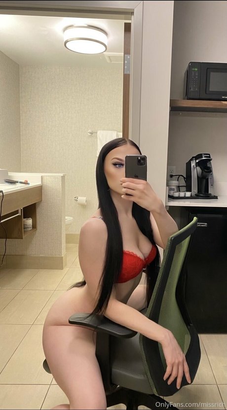 Missrich modèle chaud des photos