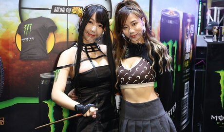 pom-pom girl asiatique onlyfans xxx sympa archive