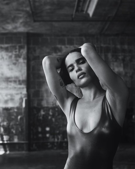 Zoe Kravitz étoile chaude galerie