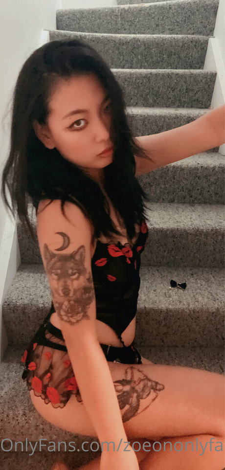 zoeononlyfans actrice érotique photos