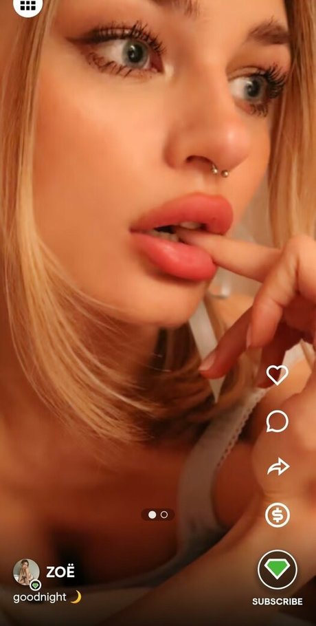 Zoe Christina modèle sympa des photos