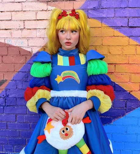 Zoe Colletti étoile sexy image