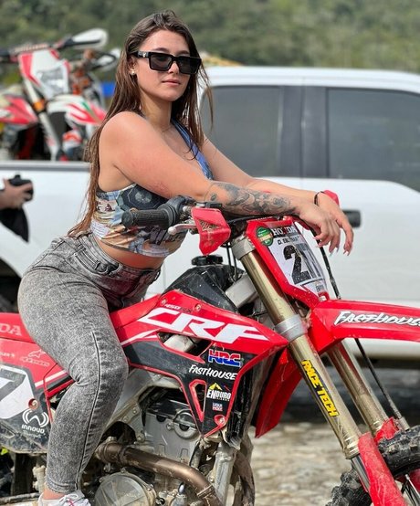 Mariana Echeverri étoile magnifique images