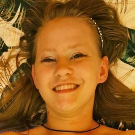 Pola Rainbow modèle sexy collection