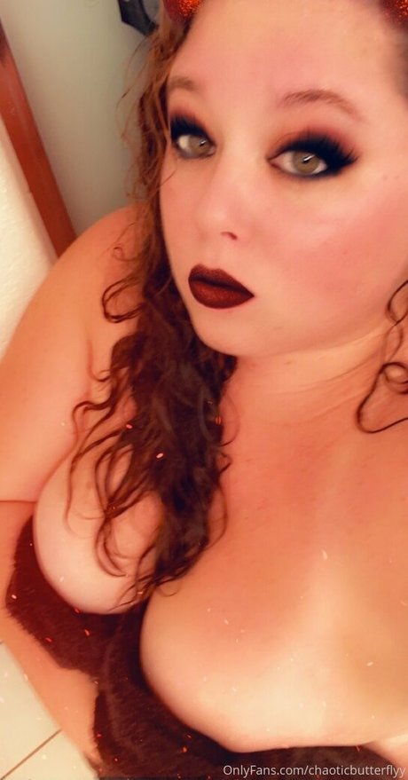 tkchaotic modèle pornographique galeries