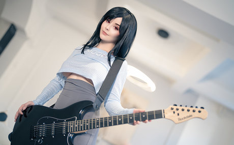 chaton potelé uniquementfans nus exclusifs img