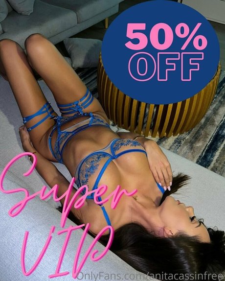 anitacassinfree star du porno en haute qualité images