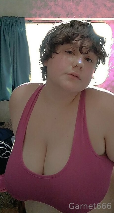 garnet666 modèles nus galerie