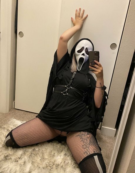 aelflaed étoile adulte galeries