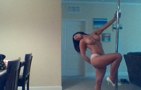 Raven Kiss art de star du porno photos