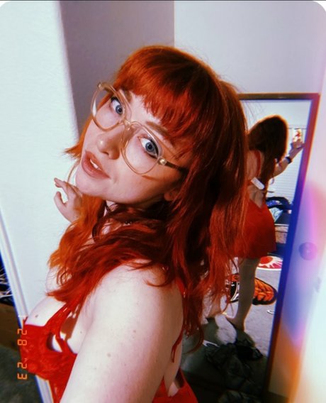 adolescent maigre onlyfans haut sexy img