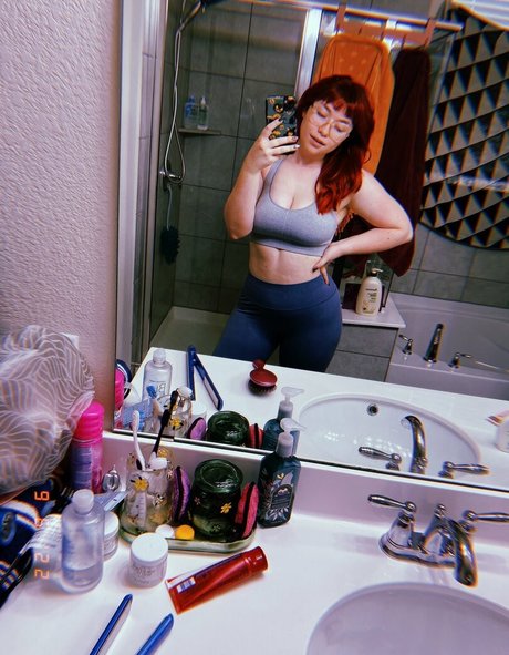 fellation asiatique onlyfans sexy chaud photos