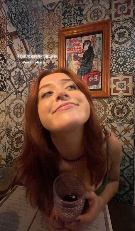 Eva O Hara modèle nu galeries