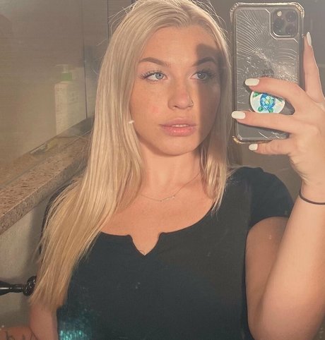 therussianbarbie belle star du porno photo