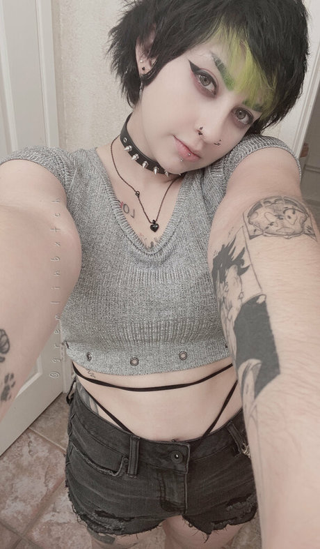 Gremlinbxtch star du porno sexy image