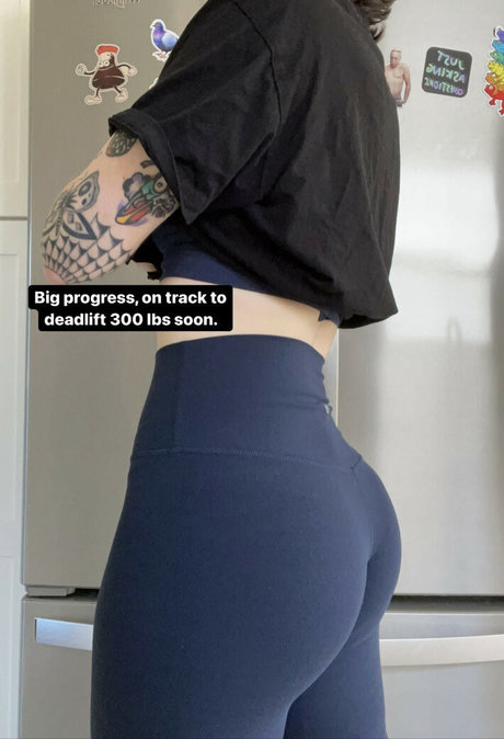 Anisa Jomha actrice exclusive galeries