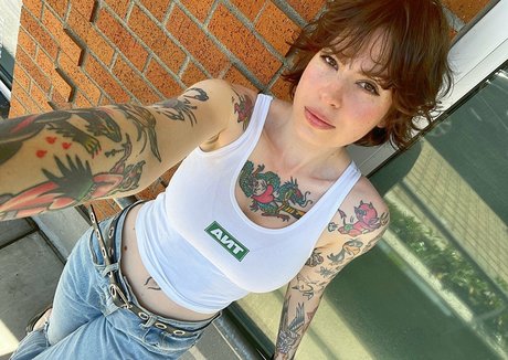 Anisa Jomha star du porno gratuite archive