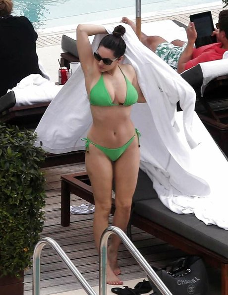 Kelly Brook étoile érotique img