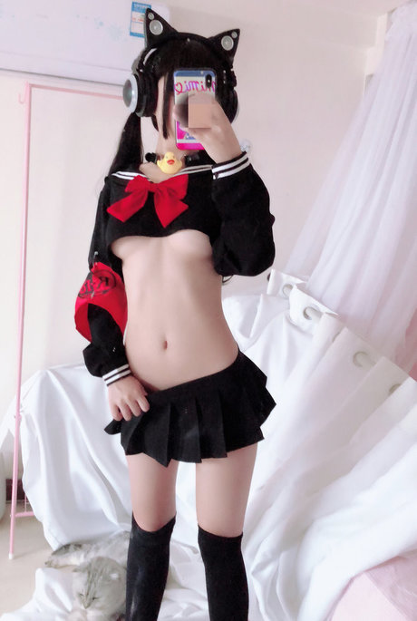 Aninnyan actrice artistique photos