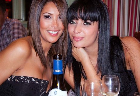 latines aux gros culs, fans uniquement haut nu photos