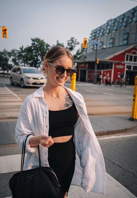 Sonja Reid top star photo