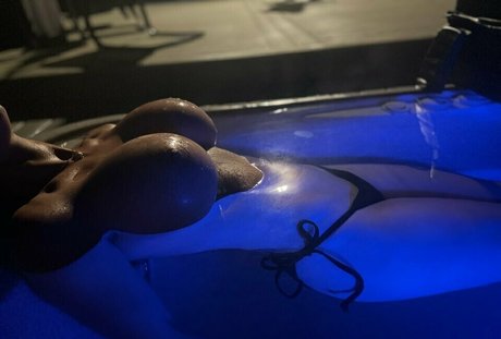 Renee Leigh art modèle images