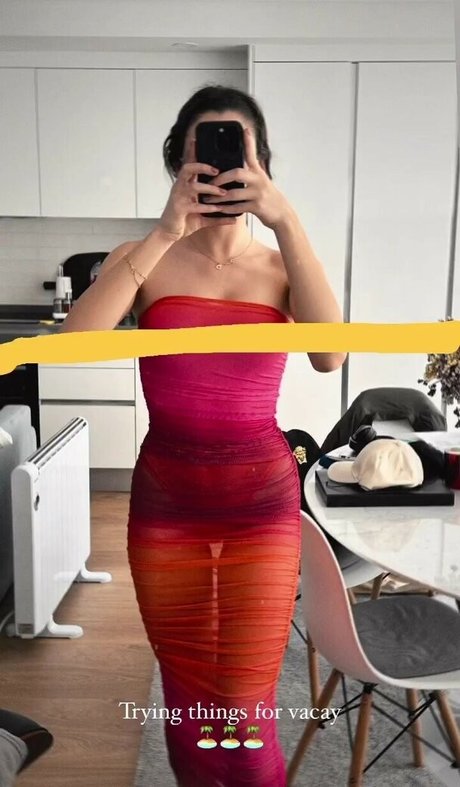 Daniela Melchior modèle magnifique collection