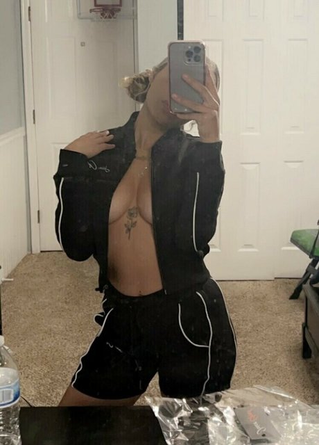 Aaliyah Duggan star du porno exclusive photos