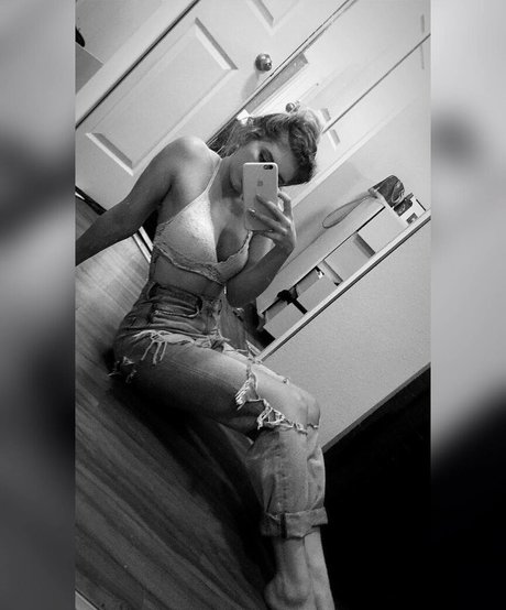 bikini ado onlyfans jolis nus des photos