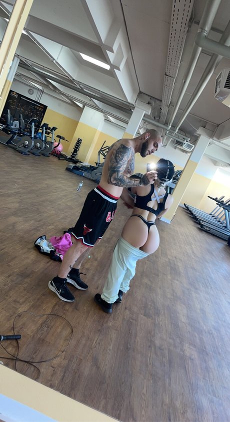 baise dans la salle de bain uniquementfans hd exclusif archive