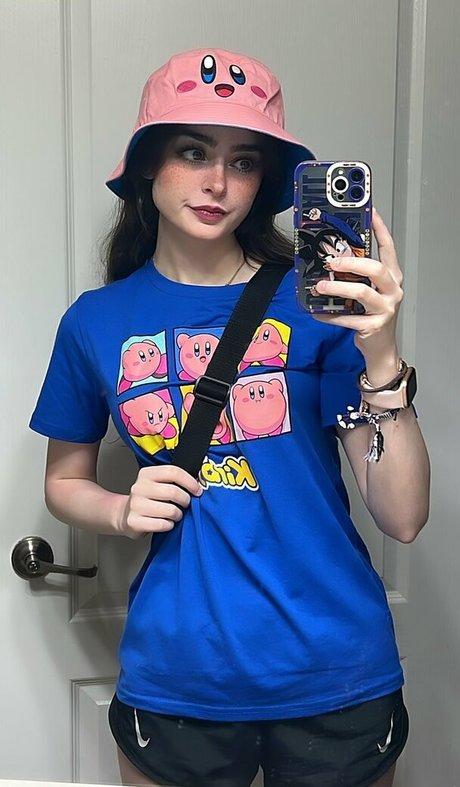 Aruuu star du porno belle photos