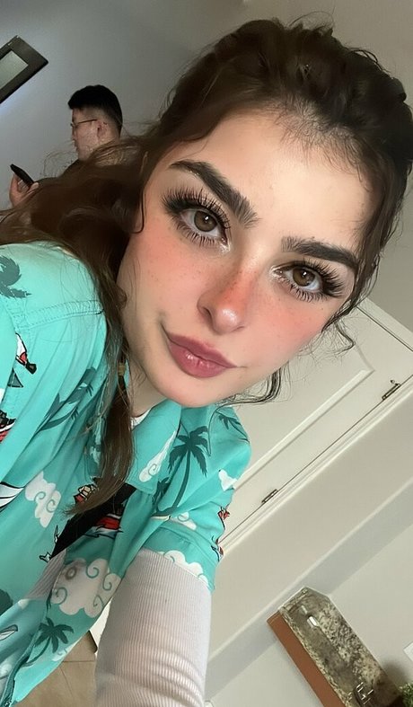 Aruuu étoile de l'art galerie