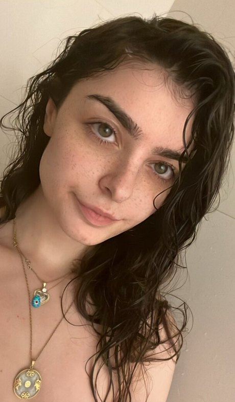 Aruuu sexe de star du porno images