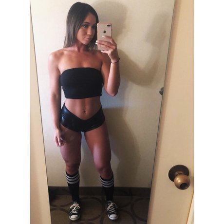 chatte giclante onlyfans haute qualité image