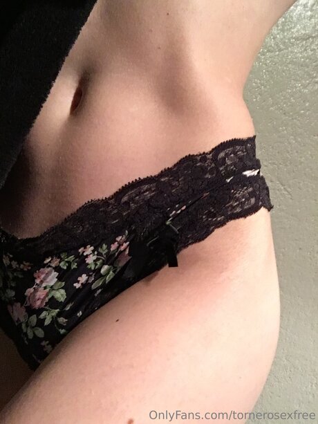 Tornerosexfree modèles nus archive