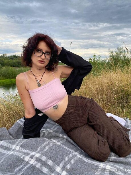 Sweet Kira18 star pornographique photo