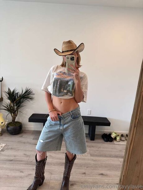 Tayylavie star du porno belle image